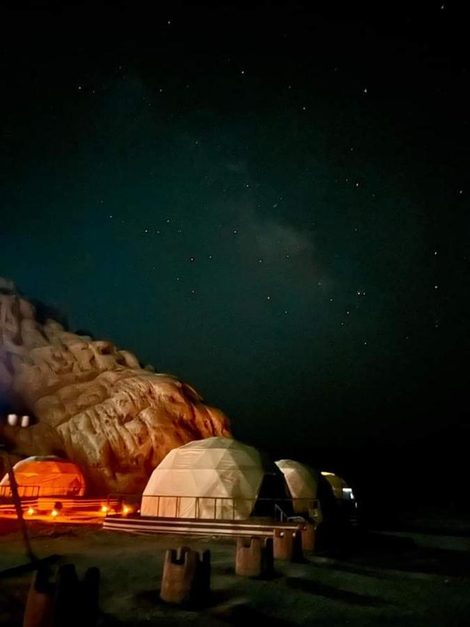 Sami Al Muzna Rum Camp Wadi Rum Exterior foto