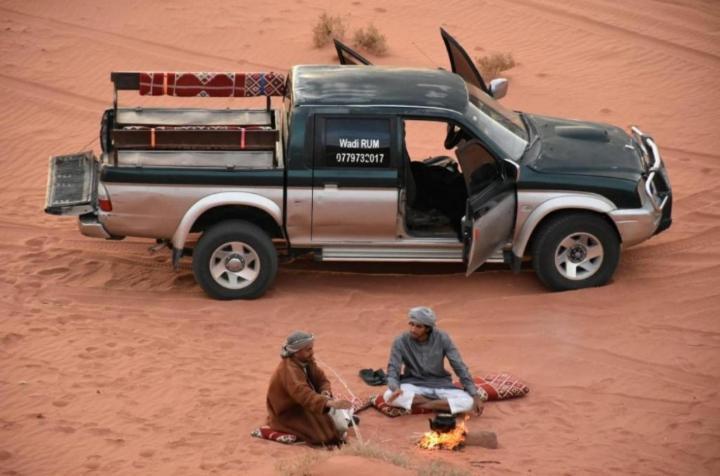 Sami Al Muzna Rum Camp Wadi Rum Exterior foto